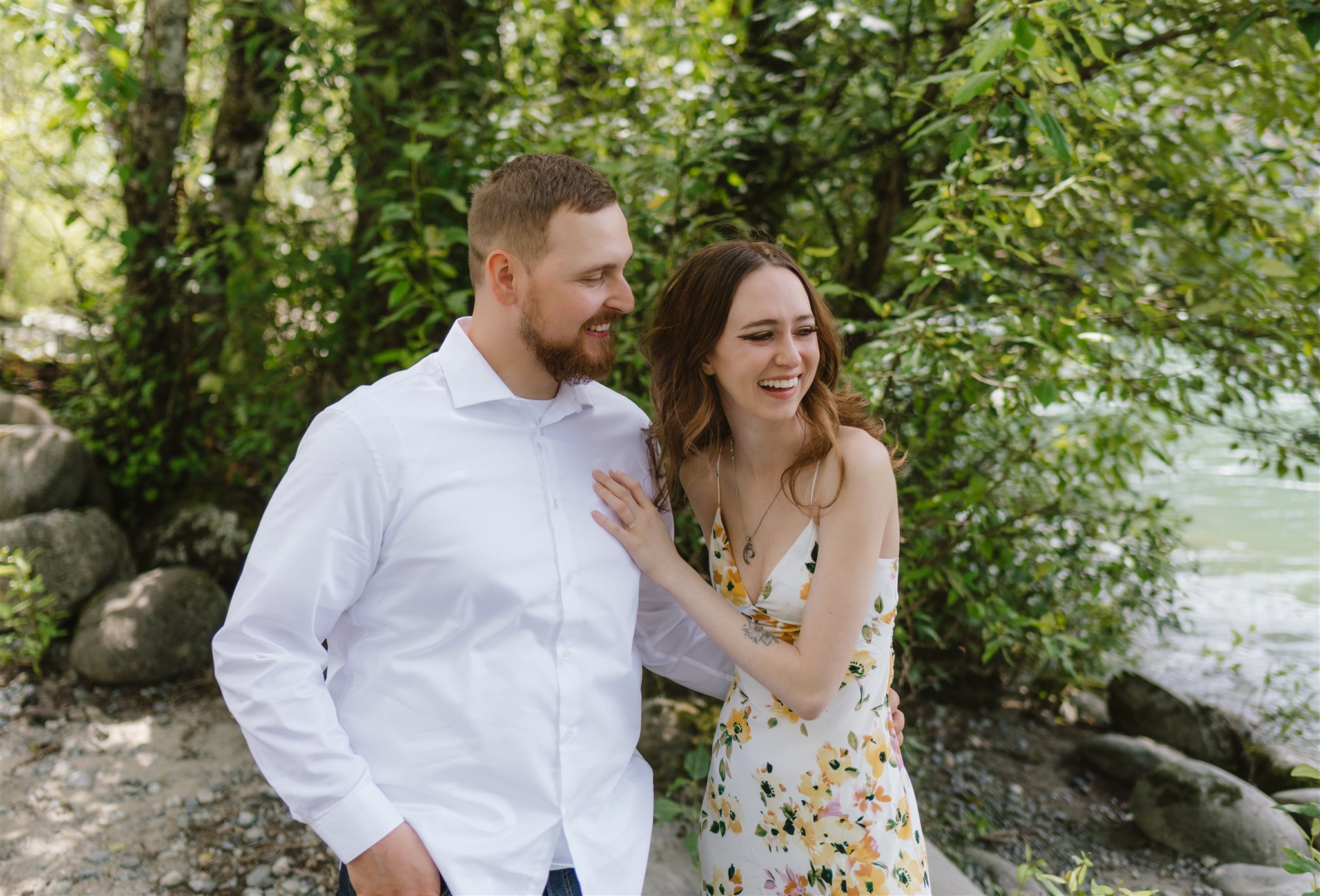 dreamy summer engagement in gold bar washington